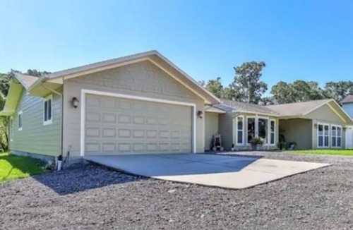 Weeki Wachee Gardens House | Entire residence, single level home with abundant natural light for you to enjoy