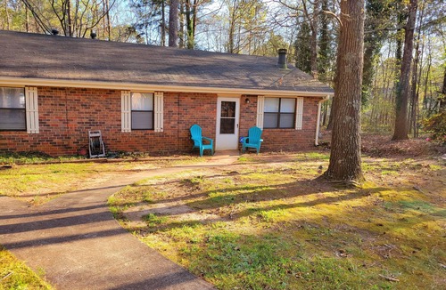 Athens House | Entire Townhome Your GameDay Getaway 5Miles away from Sanford Stadium