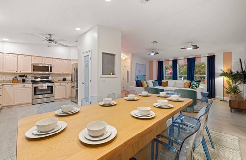 Madeira Beach House | Epic Indoor Slide! Pool|Hot Tub|Mini Golf|Fire Pit