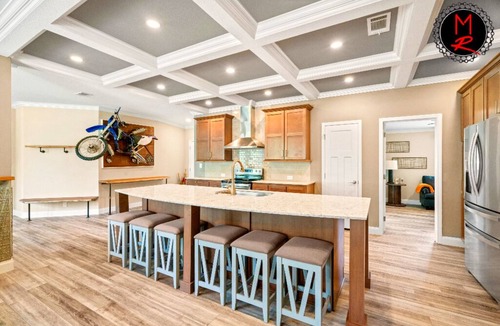 Brooksville Apartment | Epic Outdoor Adventures & Experiences Await Your Group at Moto Ranch! Sleeps 28