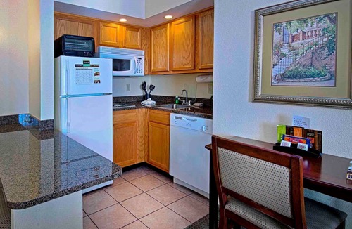 Twin Brook Condo | Equipped 1-Bedroom | Indoor Pool + Gym Access