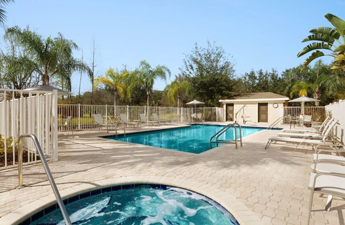 Tampa Condo | Equipped Suite Mobility Accessible Suite! 24h Business Center + Free Breakfast