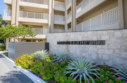 New Smyrna Beach Condo | Errol by the Sea unit 326-2BD - Coastin' Easy