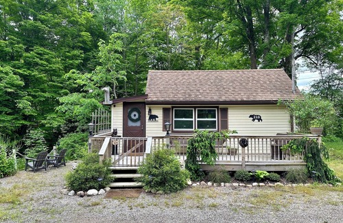 Wurtsboro Cabin | Escape to a Streamside Cabin in the Lower Catskills
