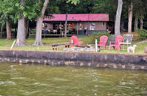 Cross Hill Cabin | Escape to Amy's Mink Cabin on Lake Greenwood