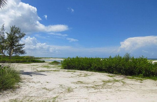 South Island Condo | Escape to Lovely Beachfront Island Vacation 2B/2B Condo w/ Direct Gulf Views