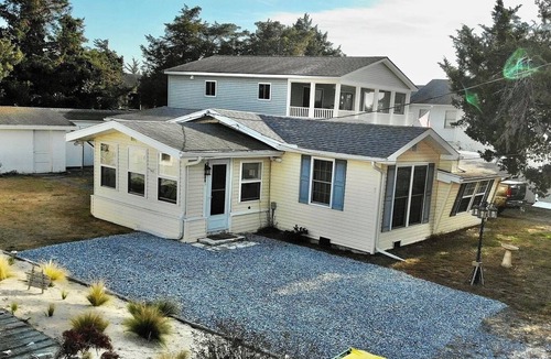 Broadkill Beach Cottage | Escape to this charming beach cottage along the coast of Broadkill Beach