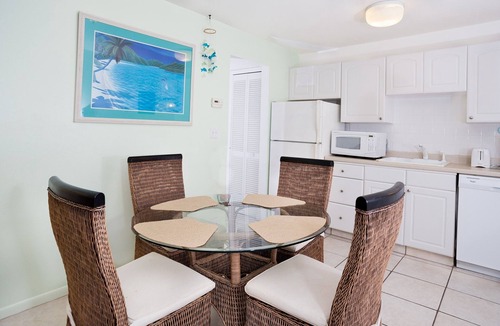 Sanibel Condo | Escape to your own West Gulf beach cottage !
