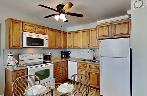 South Island Condo | Estero Beach & Tennis by VTrips