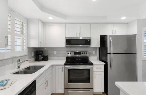 Fort Myers Beach Condo | Estero Island Beach Villa 601 | Gulf views, Balcony, Oceanfront Pool and Beach A