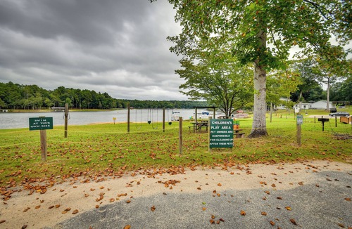 Eufaula Cottage | Eufaula Retreat: Community Pool & Screened Porch!