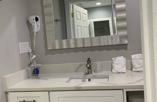 Everglades City Hotel | Everglades City Motel - Queen Room, 1 Bed