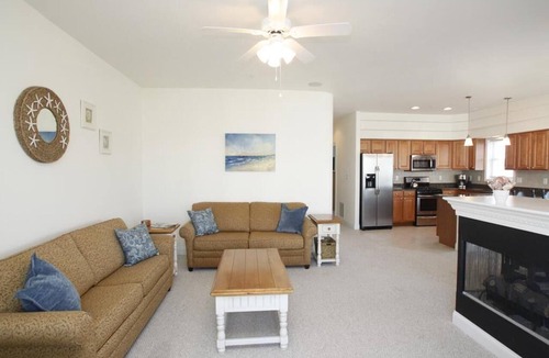 Wildwood Crest Condo | EVERYTHING YOU WANT! POOLS! GRILLS! HOT TUB! ELEVATOR! PARKING! OCEAN VIEWS!