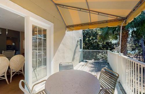 Shipyard Plantation House | Evian 285