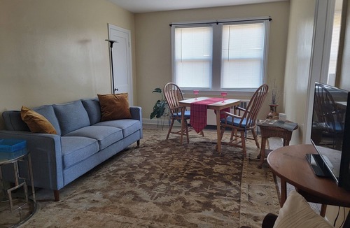 Mount Washington House | Excellent 1-bedroom townhome in Baltimore for a relaxing stay