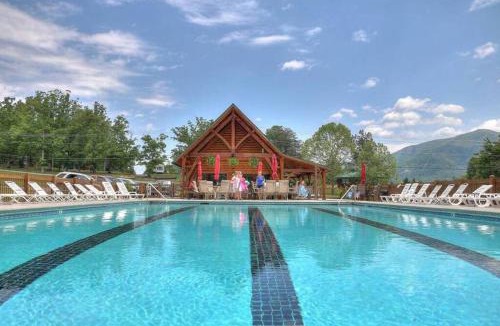 Sevierville House | Excellent View Arcade Pool Theater Spa Resort Fun