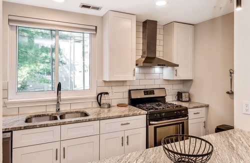 Powelton Village House | Exceptional 4BR/4BT +1CarParking +Outdoor Spaces!