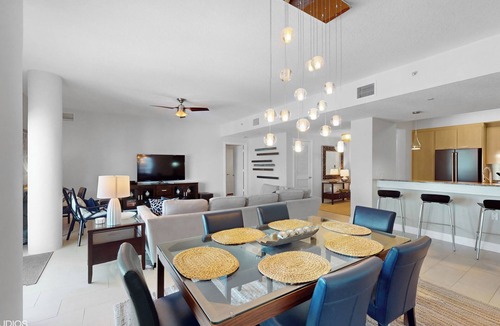 Siesta Key Condo | Exceptional Beachfront condo on Crescent Beach