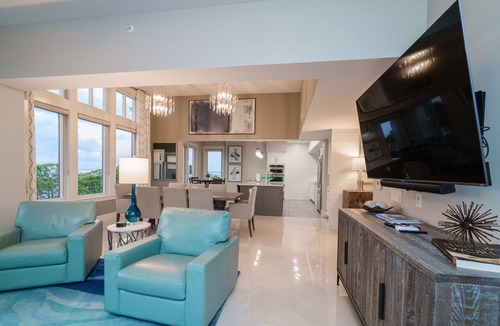 Baytowne Wharf Condo | Exclusive Luxury Sandestin Penthouse: The Blue Pearl