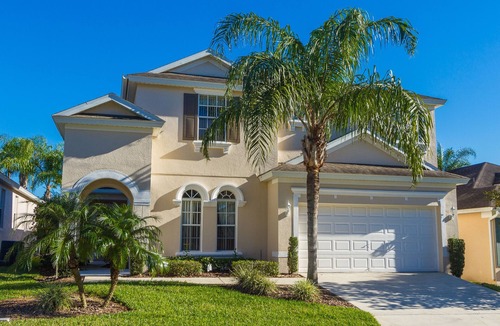 Calabay Parc Villa | Executive 5/6 Bed Villa with Private Pool, Games Room + Wifi, 12 miles to Disney