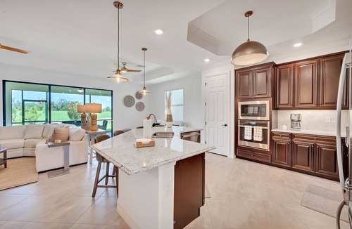 Lakewood Ranch House | Executive home at 8th Green Getaway in Lakewood National Golf community