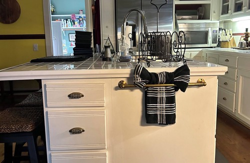 Charleston House | Experience Charleston charm near Hiwassee River