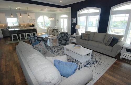 Sea Trail House | Experience luxury at 413 SSB - Lucky Old Sun: a 5BR 5BA retreat in beautiful Sunset Beach.
