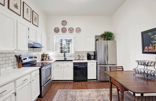 Beach Institute Apartment | Experience Refined Historic Comfort in Downtown Savannah | Heated Pool Access
