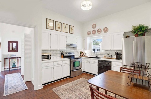 Beach Institute Apartment | Experience Refined Historic Comfort in Downtown Savannah | Heated Pool Access