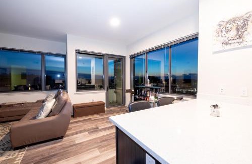 Downtown Apartment | Experience Silver Spring from the Top Penthouse Living with Pool and Metro