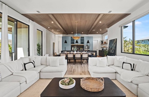 Siesta Key House | Experience the Ultimate in Coastal Luxury at A Point of Paradise
