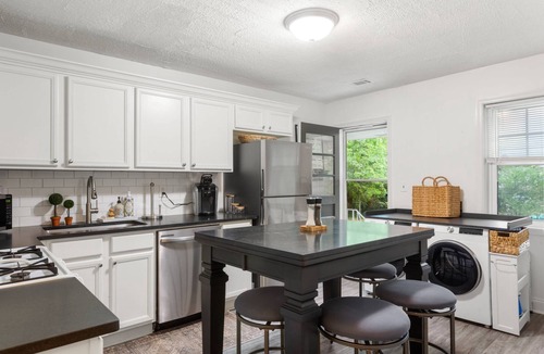 College Heights House | Explore Decatur from a Warm 2BR Bungalow with Outdoor Firepit | Walking Distance to Food + Drinks