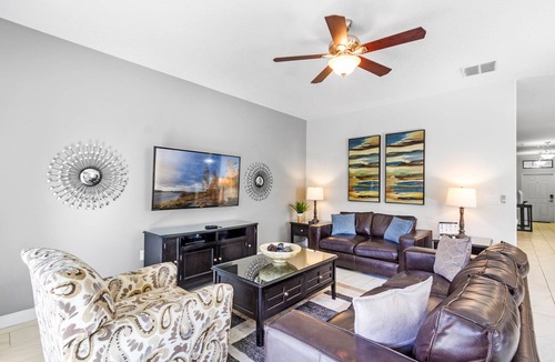 Sunridge Woods House | Exquisite 6 Bed Pool Game Spa Pool Home in Solterra Resort