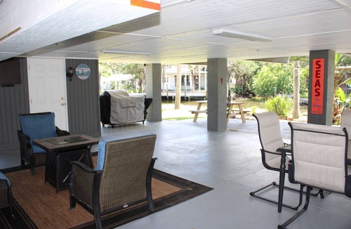 Crystal River House | Exquisite riverfront home in Ozello Keys with private dock. Sleeps 10.