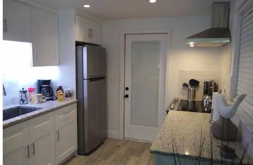Courier City - Oscawana Apartment | Exquisite space | Dazzling nightlife in Hyde Park