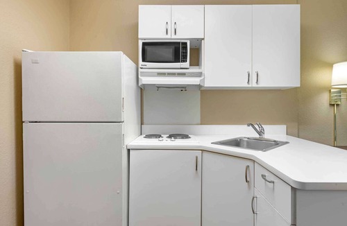 Gainesville Hotel | Extended Stay America Select Suites Gainesville I-75