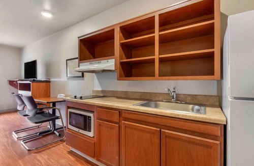 Lake Worth Corridor Hotel | Extended Stay America Select Suites - Lake Worth