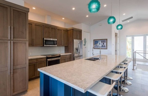 Marathon House | Extra Lux Grouper House w/4 Master Suites, 6 BA, Pool, Dock & Private Boat Ramp