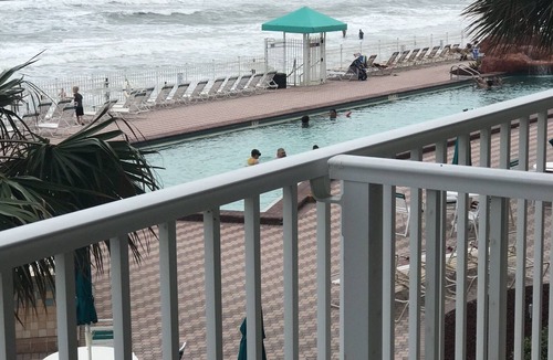 Lenox Park Condo | Extraordinary view! Separate living room! We have full beach access and pool!