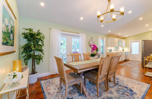 Lantana House | Fabulous 3 bedroom 3 bath home near the beach with massive garden