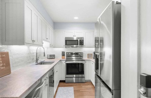 Seabrook Island Cottage | Fabulous 3 BR/2BA Cottage, Pet Friendly w/fee, Amenity Access Included!