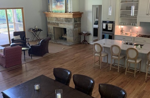 Milledgeville House | Fabulous Lakefront! 15 min to GA College