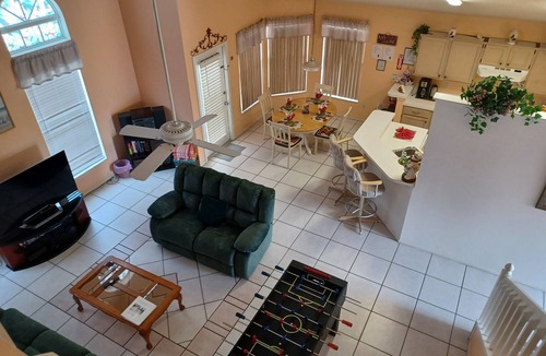 Lindfields Villa | Fabulous Large Regal Villa 4 BR/Pvt Fantastic Pool & Free Wifi near Disney World