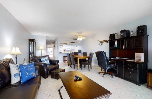 Flagler Beach Condo | Fabulous oceanfront find in Flagler Beach w/shared pool, WiFi, central AC, W/D