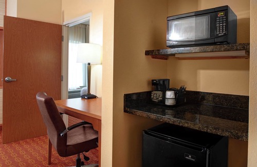 McDonough Hotel | Fairfield Inn and Suites by Marriott Atlanta McDonough