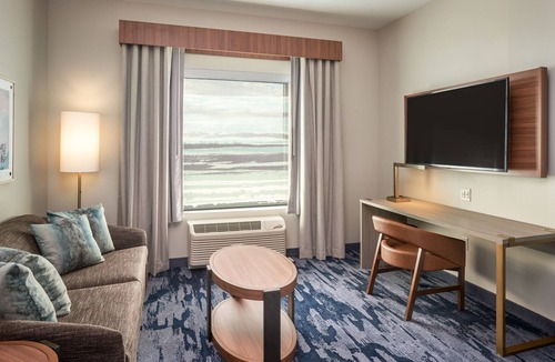 West Palm Beach Hotel | Fairfield Inn & Suites by Marriott West Palm Beach
