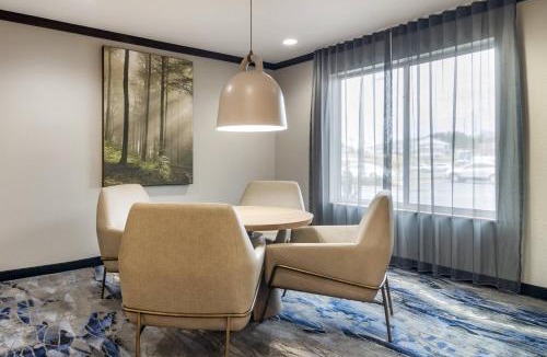 Commerce Hotel | Fairfield Inn & Suites by Marriott Commerce