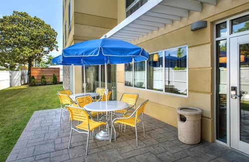 New Castle Hotel | Fairfield Inn & Suites by Marriott New Castle