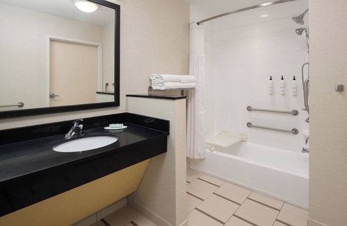 Carver City - Lincoln Gardens Hotel | Fairfield Inn & Suites Tampa Westshore/Airport