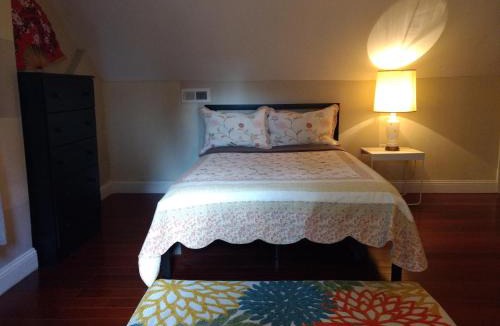 Wynnefield House | Fairmount House Free Street Parking Quiet Spacious